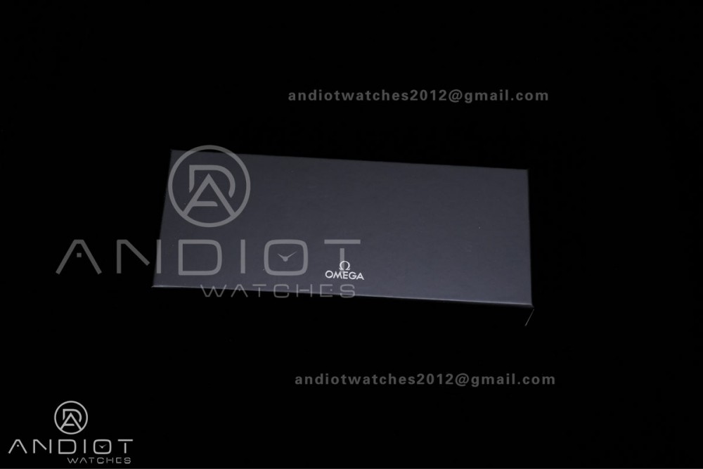 Omega 007 Box set