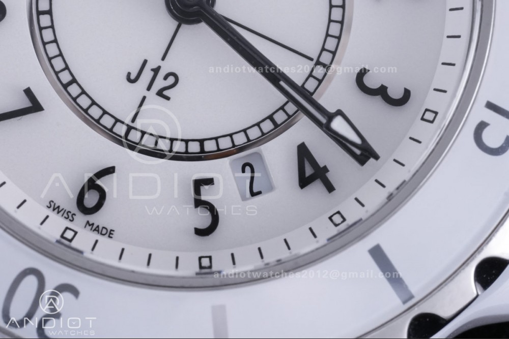 J12 33mm HTF 1:1 Best Edition White Korea Ceramic White Dial Black Markers on Bracelet Swiss Quartz — photo 5