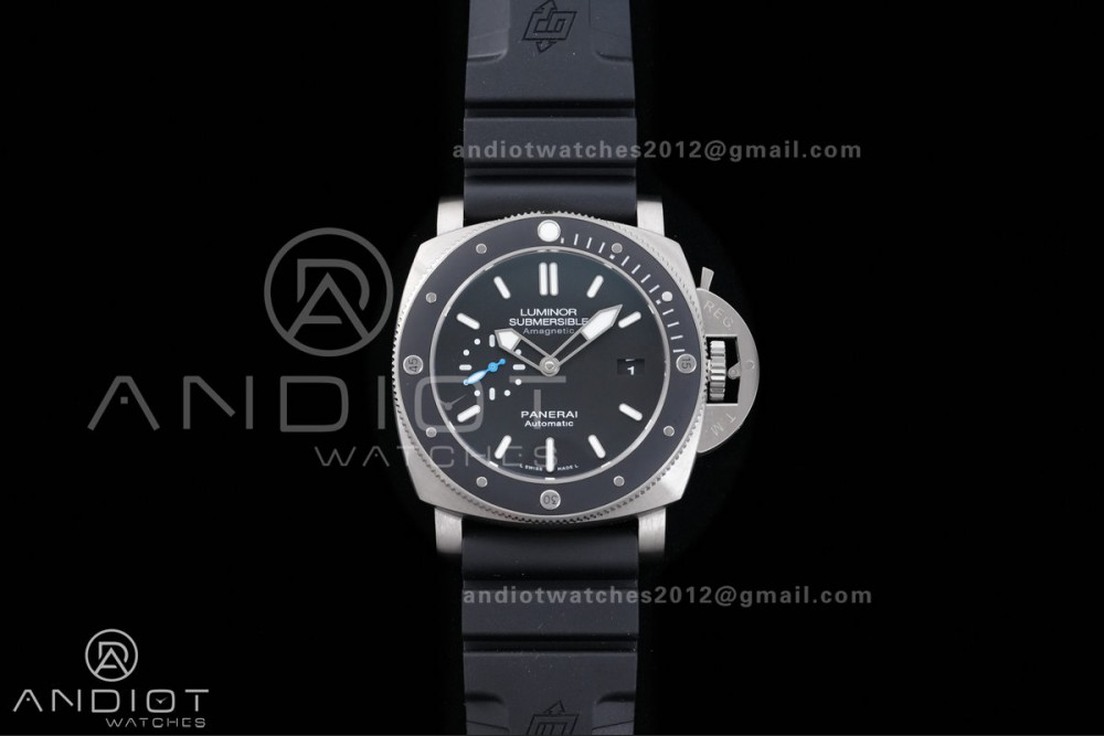 PAM1389 Titanium Submersible Black Ceramic Bezel VSF 1:1 Best Edition Black Dial On Black Rubber Strap P.9010 Clone