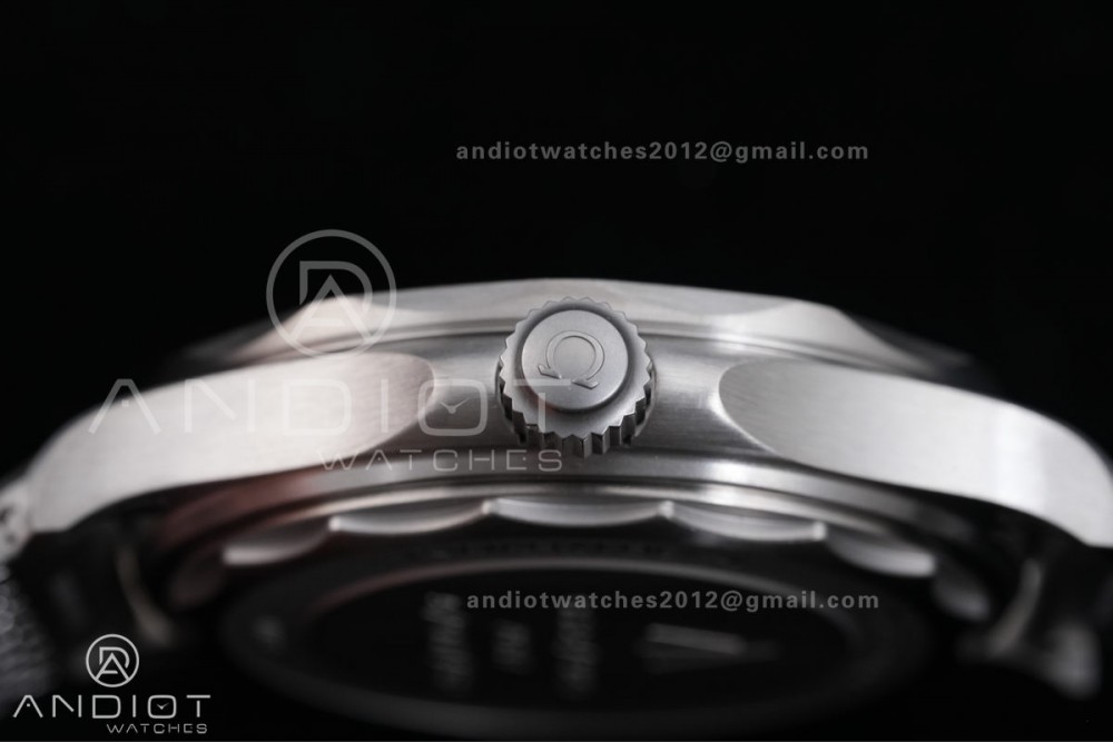 Seamaster 300 "No Time to Die" Limited Edition ORF 1:1 Best Edition on Titanium Mesh Bracelet OR8806 Super Clone — photo 17