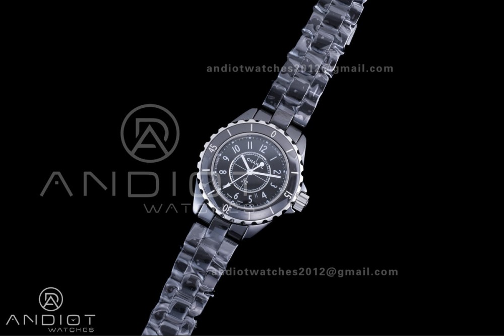 J12 33mm HTF 1:1 Best Edition Black Korea Ceramic Black Dial White Markers on Bracelet Swiss Quartz — photo 2