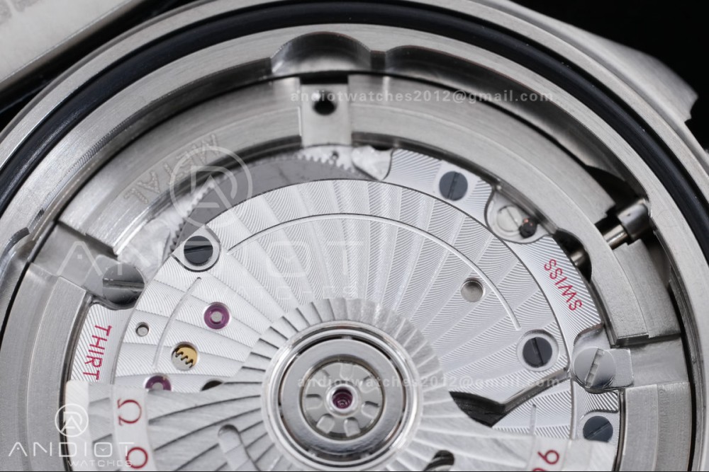 Seamaster 300 "No Time to Die" Limited Edition ORF 1:1 Best Edition on Titanium Mesh Bracelet OR8806 Super Clone — photo 12