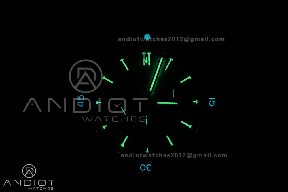 Chronomat B01 44mm SS BLSF 1:1 Best Edition Ice Blue Dial on Black Rubber Strap A7750 — photo 19