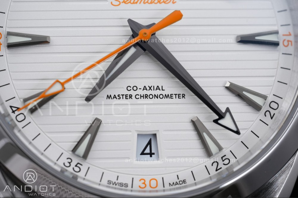 Aqua Terra 150M Master Chronometers VSF 1:1 Best Edition White Dial Orange Hand on SS Bracelet A8900 Super Clone — photo 5