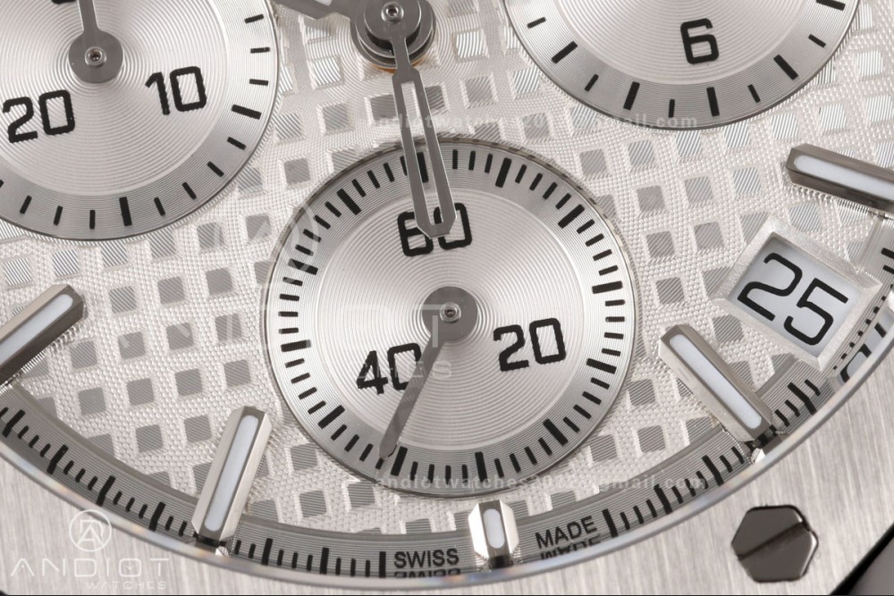 Royal Oak Chrono 26240 SS OCTA 1:1 Best Edition White Dial on SS Bracelet JH4401 Super Clone (Free Sprung) — photo 5